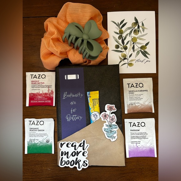 Blind Date With a Book! - Picture 3 of 5